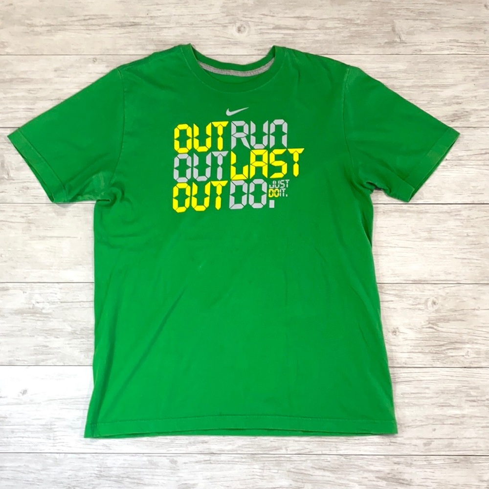 Nike Tee Shirt - Picture 3 of 4